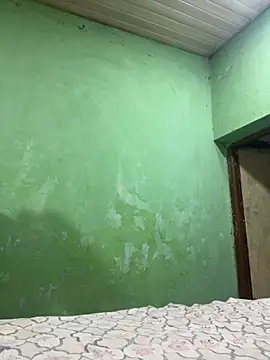 Snapshot of Black_Glow chatting on 02-10-25, 04:04 Black Glow online show from 02-10-25, 04:04