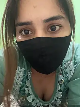 Snapshot of Black_Glow chatting on 03-11-25, 05:46 Black Glow online show from 03-11-25, 05:46