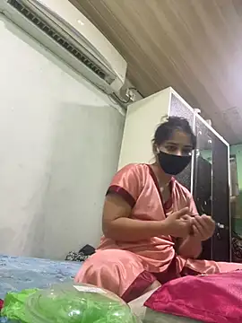 Snapshot of Black_Glow chatting on 03-17-25, 02:23 Black Glow online show from 03-17-25, 02:23