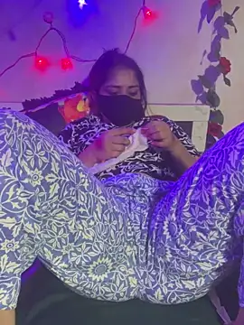 Snapshot of Black_Glow chatting on 09-14-25, 05:45 Black Glow online show from 09-14-25, 05:45