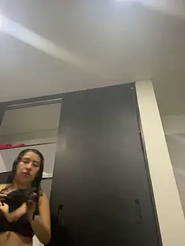 Sofi hot 4m online show from 03-06-26, 12:29