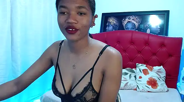 Snapshot of MISSANDRE4 chatting on 12-28-24, 02:10 MISSANDRE4 online show from 12-28-24, 02:10