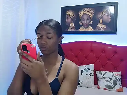 Snapshot of MISSANDRE4 chatting on 02-03-25, 01:19 MISSANDRE4 online show from 02-03-25, 01:19