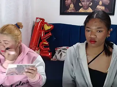 Snapshot of MISSANDRE4 chatting on 02-27-25, 10:15 MISSANDRE4 online show from 02-27-25, 10:15