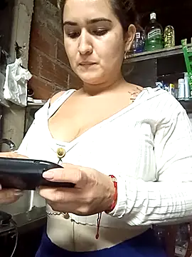 Snapshot of alexax0 chatting on 03-14-25, 01:37 alexax0 online show from 03-14-25, 01:37