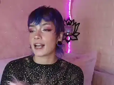 Snapshot of _mamush chatting on 01-02-25, 07:18 mamush online show from 01-02-25, 07:18