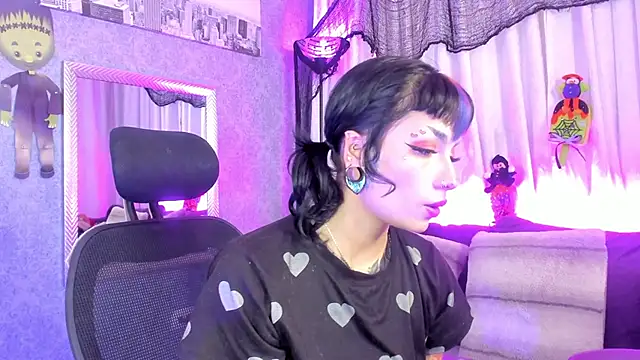 Snapshot of _mamush chatting on 10-27-25, 02:43 mamush online show from 10-27-25, 02:43