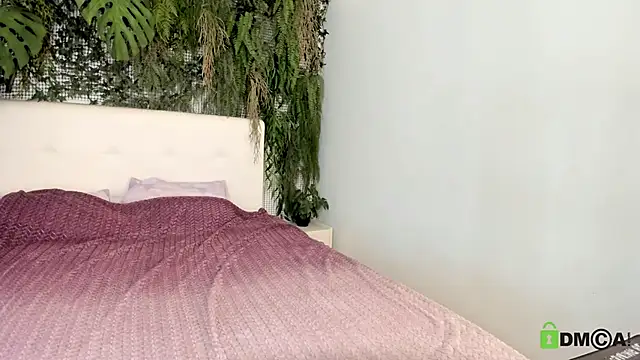 ElizaNik  online show from 09-21-25, 04:41