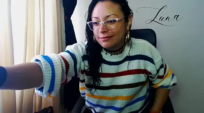 Snapshot of Lunavega1 chatting on 03-17-25, 04:22 Lunavega1 online show from 03-17-25, 04:22