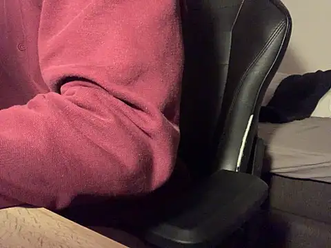 taallguyy 196 online show from 03-16-25, 08:43