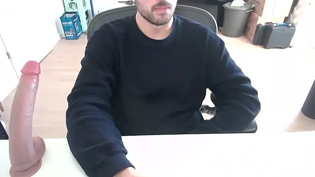 taallguyy 196 online show from 12-04-25, 01:09