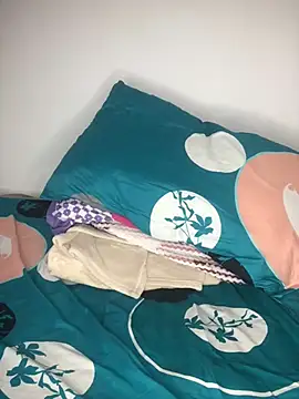 Snapshot of Amira__Fatima chatting on 03-17-25, 05:38 Amira Fatima online show from 03-17-25, 05:38