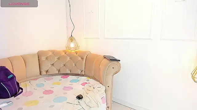 khloeblake online show from 02-28-25, 10:52