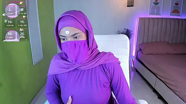 Snapshot of saray_halam chatting on 03-14-25, 06:18 saray halam online show from 03-14-25, 06:18