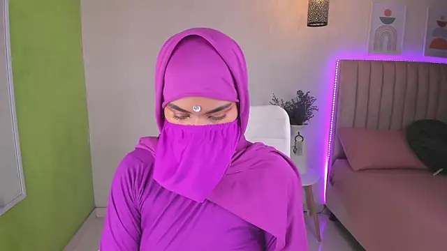 Snapshot of saray_halam chatting on 03-16-25, 09:26 saray halam online show from 03-16-25, 09:26