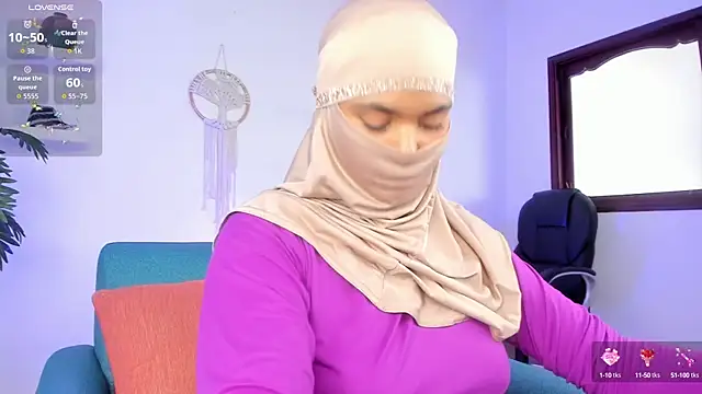 Snapshot of saray_halam chatting on 09-14-25, 06:07 saray halam online show from 09-14-25, 06:07