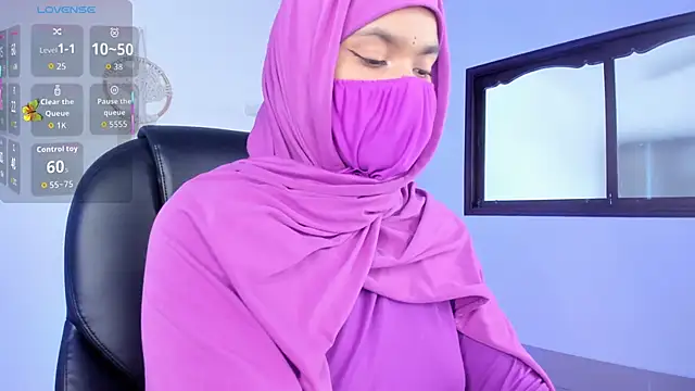 Snapshot of saray_halam chatting on 10-01-25, 06:14 saray halam online show from 10-01-25, 06:14