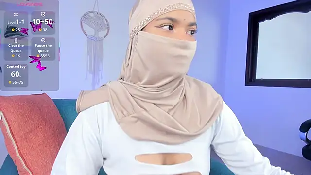 Snapshot of saray_halam chatting on 10-02-25, 06:15 saray halam online show from 10-02-25, 06:15