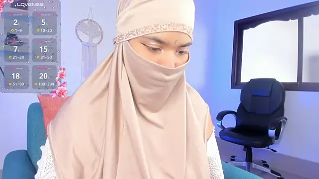 Snapshot of saray_halam chatting on 10-03-25, 06:05 saray halam online show from 10-03-25, 06:05