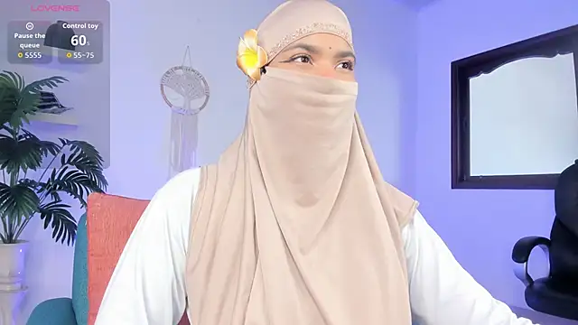 Snapshot of saray_halam chatting on 10-09-25, 06:17 saray halam online show from 10-09-25, 06:17