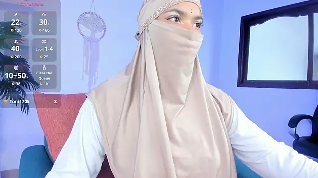 Snapshot of saray_halam chatting on 10-14-25, 06:20 saray halam online show from 10-14-25, 06:20