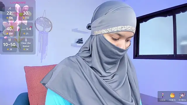 Snapshot of saray_halam chatting on 10-24-25, 06:04 saray halam online show from 10-24-25, 06:04