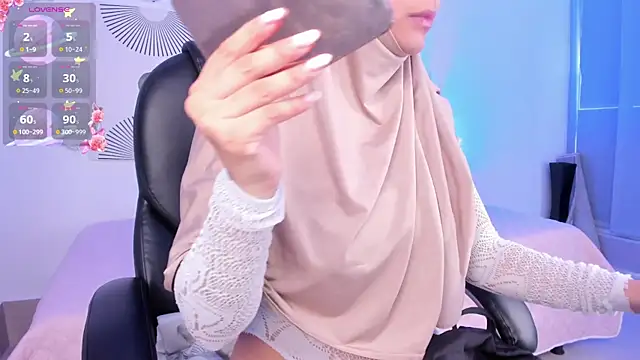 Snapshot of saray_halam chatting on 11-19-25, 01:00 saray halam online show from 11-19-25, 01:00