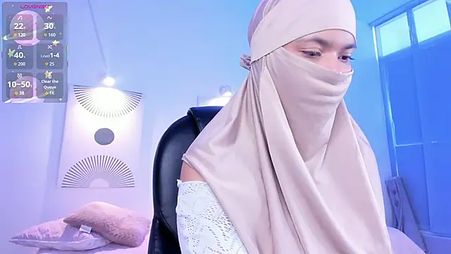 Snapshot of saray_halam chatting on 11-22-25, 12:59 saray halam online show from 11-22-25, 12:59