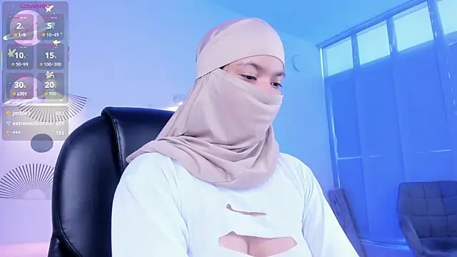 Snapshot of saray_halam chatting on 11-23-25, 01:22 saray halam online show from 11-23-25, 01:22