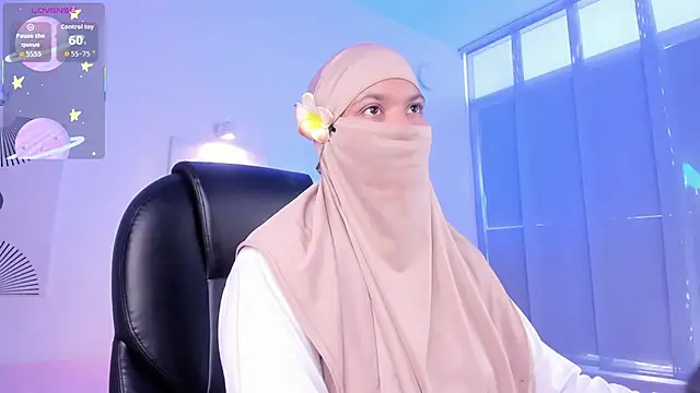 Snapshot of saray_halam chatting on 11-26-25, 01:12 saray halam online show from 11-26-25, 01:12