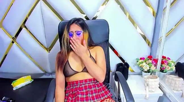 Freya Miller  online show from 03-17-25, 08:51