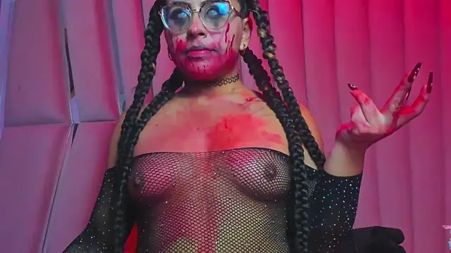 Freya Miller  online show from 10-25-25, 07:38