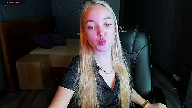 Christy Little online show from 02-28-25, 08:20