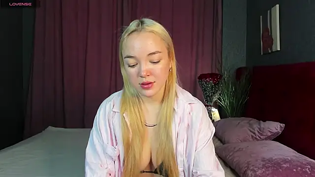 Christy Little online show from 03-06-25, 08:41