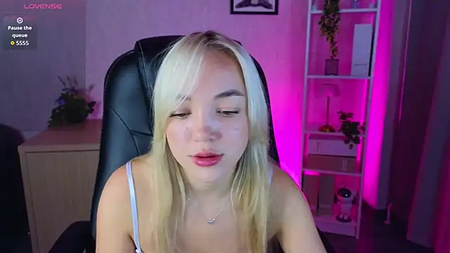 Christy Little online show from 09-22-25, 11:40