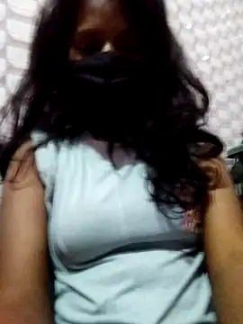 Snapshot of Shivani_Tivari chatting on 02-02-25, 05:48 Shivani Tivari online show from 02-02-25, 05:48