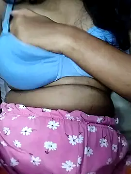 Snapshot of Shivani_Tivari chatting on 03-02-25, 07:02 Shivani Tivari online show from 03-02-25, 07:02