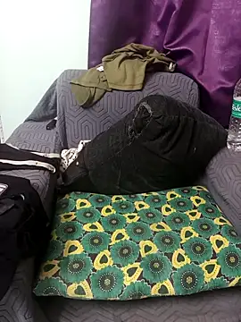 Sneha gril online show from 10-10-25, 02:05