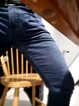 Snapshot of abdierkader chatting on 12-02-25, 01:00 abdierkader online show from 12-02-25, 01:00