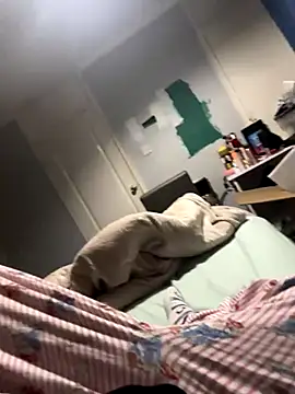 Snapshot of AmberTaylorXxx chatting on 12-15-25, 07:40 AmberTaylorXxx online show from 12-15-25, 07:40