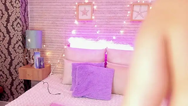 Catalinna Thompson online show from 03-04-25, 12:01