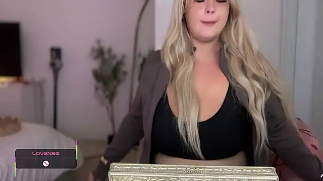 blairbella online show from 09-23-25, 05:27