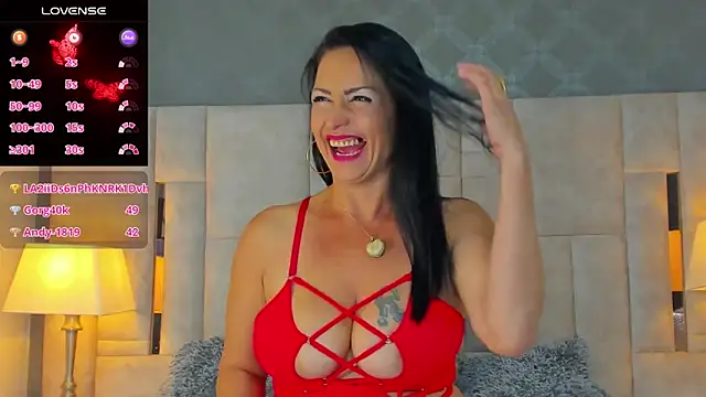 Snapshot of Valery_Diamond chatting on 01-14-25, 02:53 Valery Diamond online show from 01-14-25, 02:53
