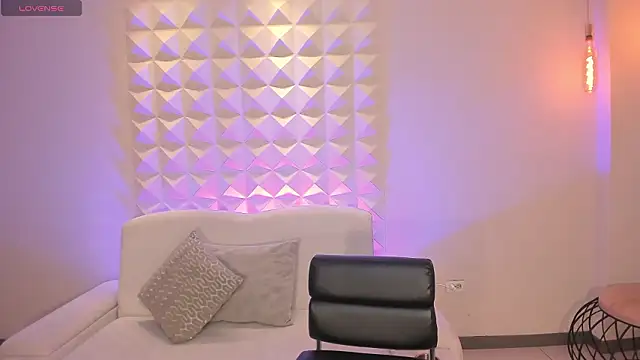 AlinaKravitz online show from 02-08-26, 06:22