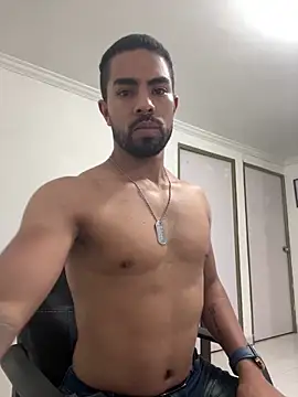 Snapshot of edu_fitness chatting on 12-14-24, 02:01 edu fitness online show from 12-14-24, 02:01