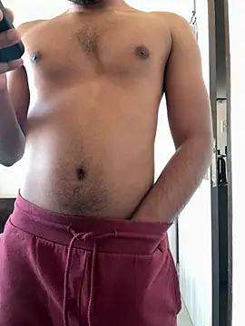 Snapshot of _rocky_ chatting on 02-13-25, 04:43 rocky online show from 02-13-25, 04:43