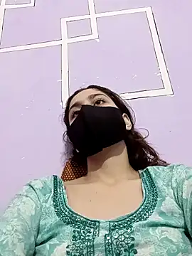 magicmoment00786 online show from 10-31-25, 07:09