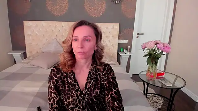 AllisonWilliams online show from 04-27-26, 04:49