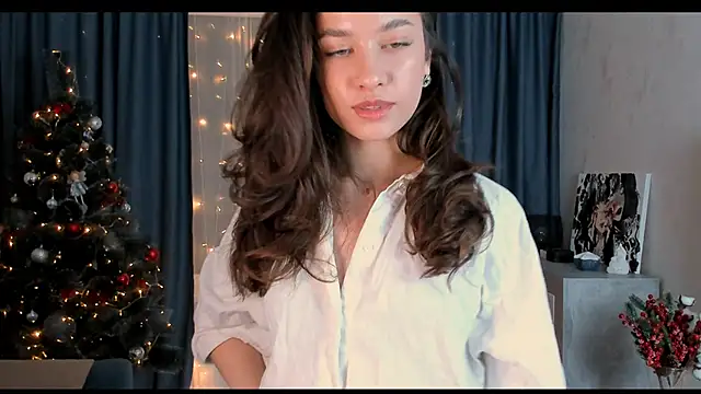 EmeliaReaper online show from 02-19-25, 02:44