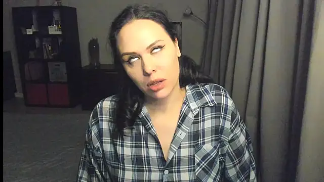 Snapshot of MollyCheiz chatting on 01-17-25, 08:22 MollyCheiz online show from 01-17-25, 08:22